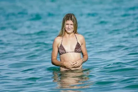 Eugenie Genie Bouchard / geniebouchard nude photo #0213