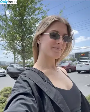 Eugenie Genie Bouchard / Eugenie 