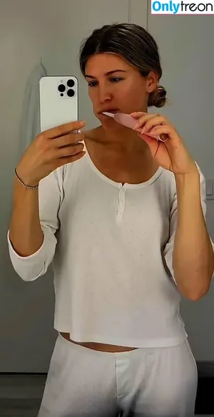 Eugenie Genie Bouchard / Eugenie 