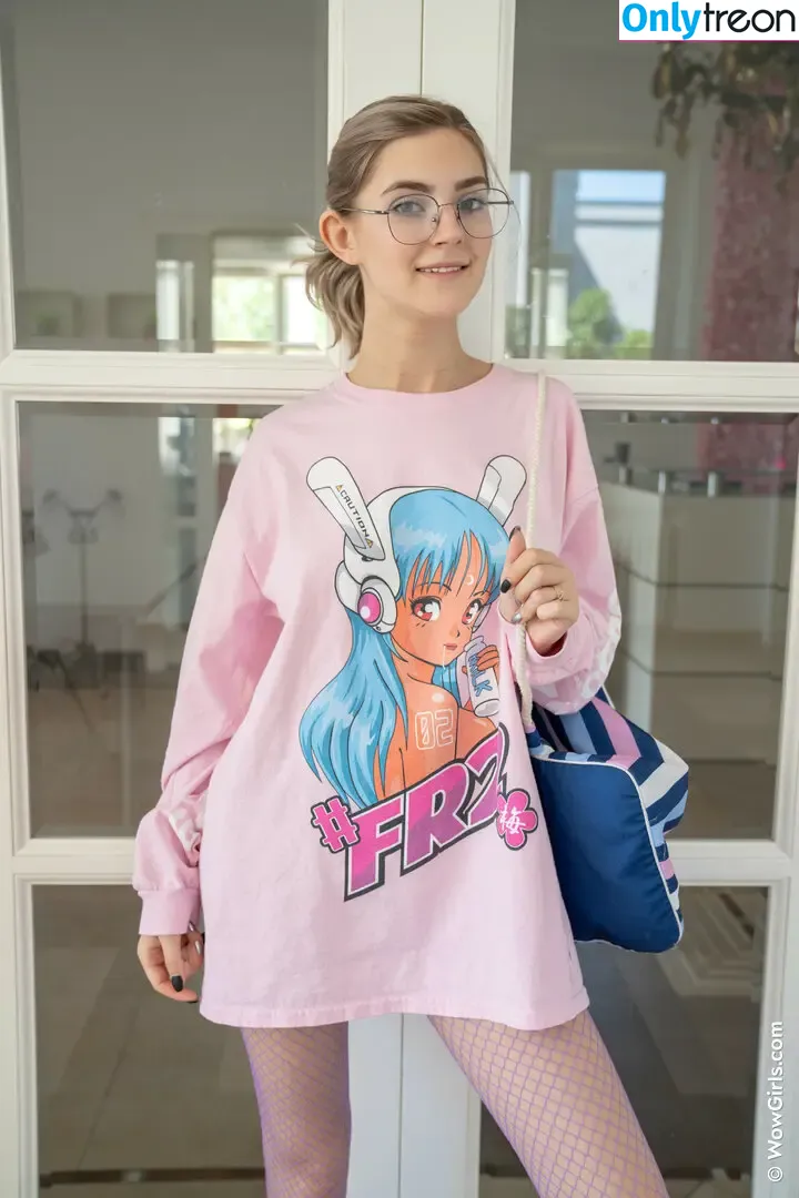 Eva Elfie голая photo #0356 (evaelfie / theevaelfie)