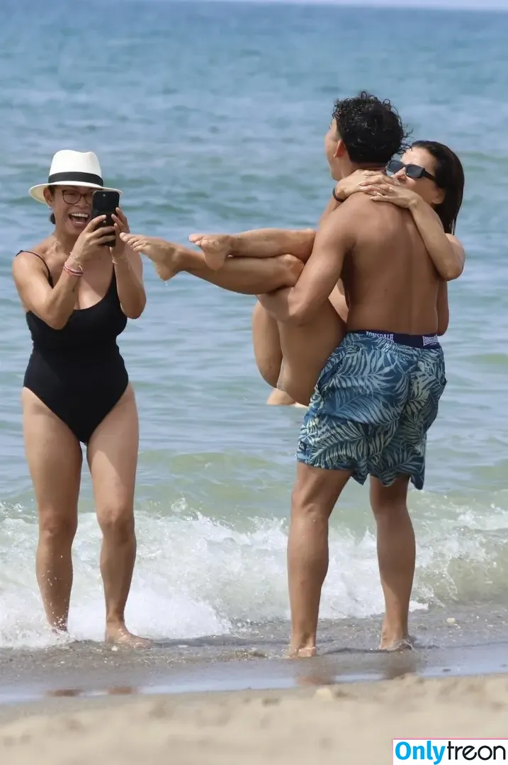 Eva Longoria nude photo #1567 (EvaLongoria)