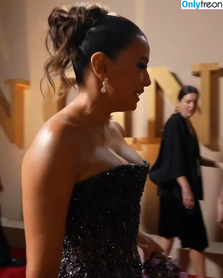 Eva Longoria nude photo #1725 (EvaLongoria)