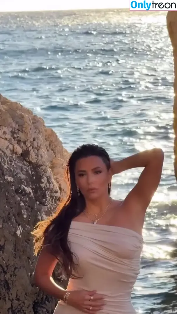 Eva Longoria nude photo #1736 (EvaLongoria)