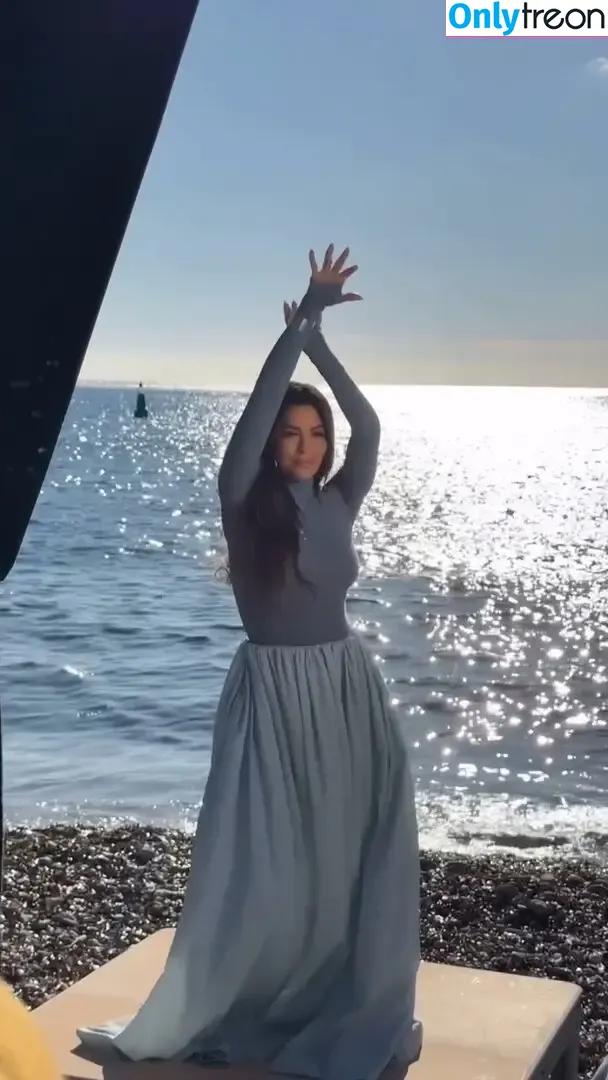 Eva Longoria голая photo #1759 (EvaLongoria)