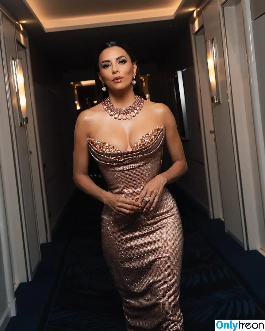 Eva Longoria nude photo #2073 (EvaLongoria)