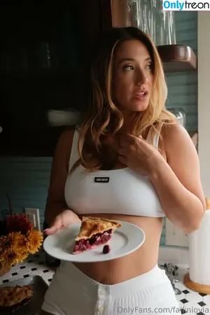 Eva Lovia / Fallinlovia / evalovia фото голая #1809