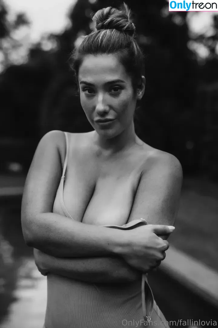 Eva Lovia голая photo #1337 (Fallinlovia / evalovia)
