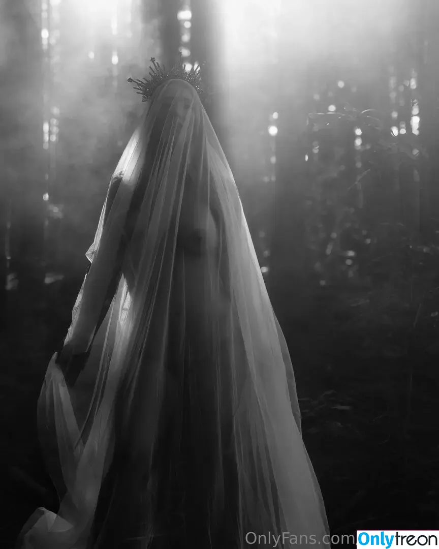 Eva Lovia nude photo #1781 (Fallinlovia / evalovia)