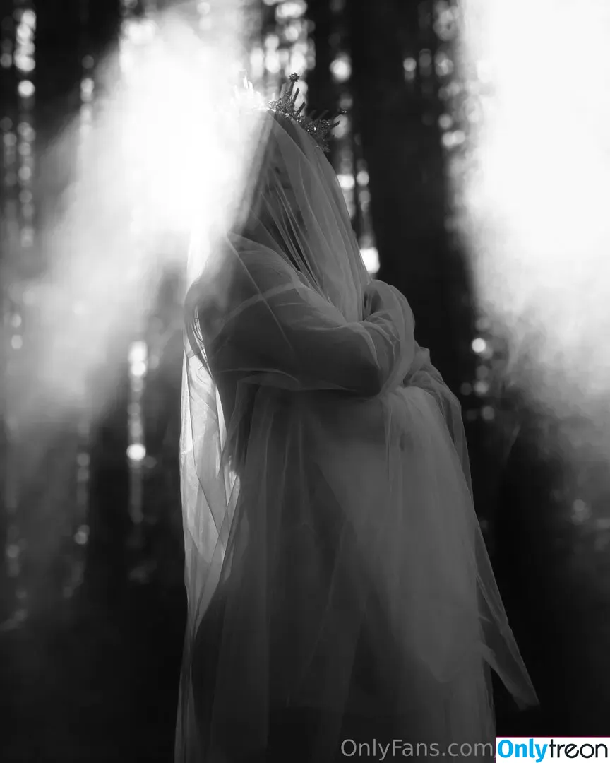 Eva Lovia nude photo #1782 (Fallinlovia / evalovia)