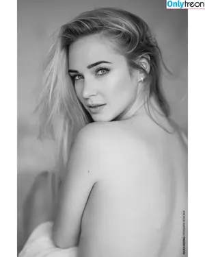 Eva Mikulski / eva_mikulski фото голая #0023