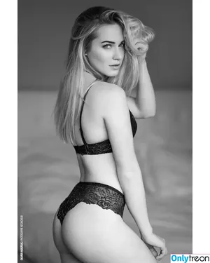 Eva Mikulski / eva_mikulski фото голая #0024