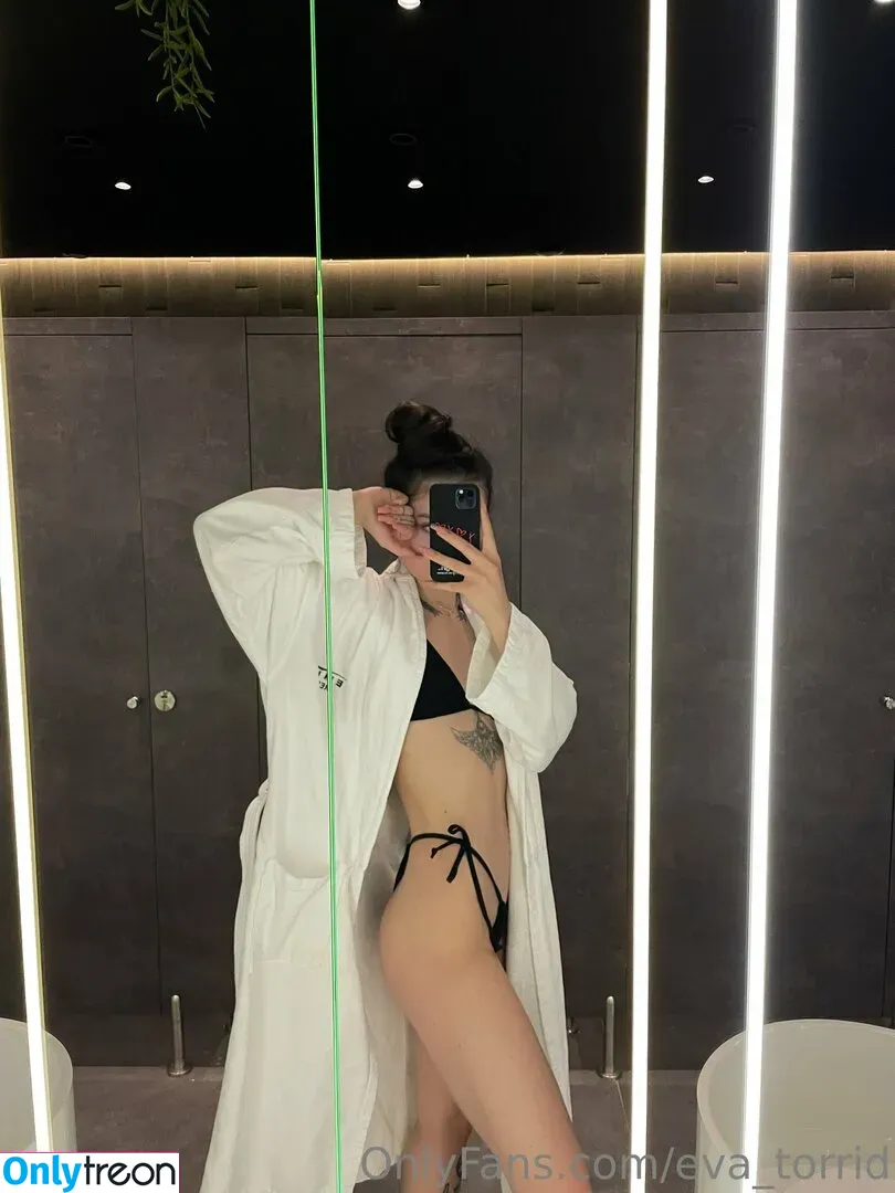 Eva Torrid nude photo #0119 (eva_torrid / evatori)