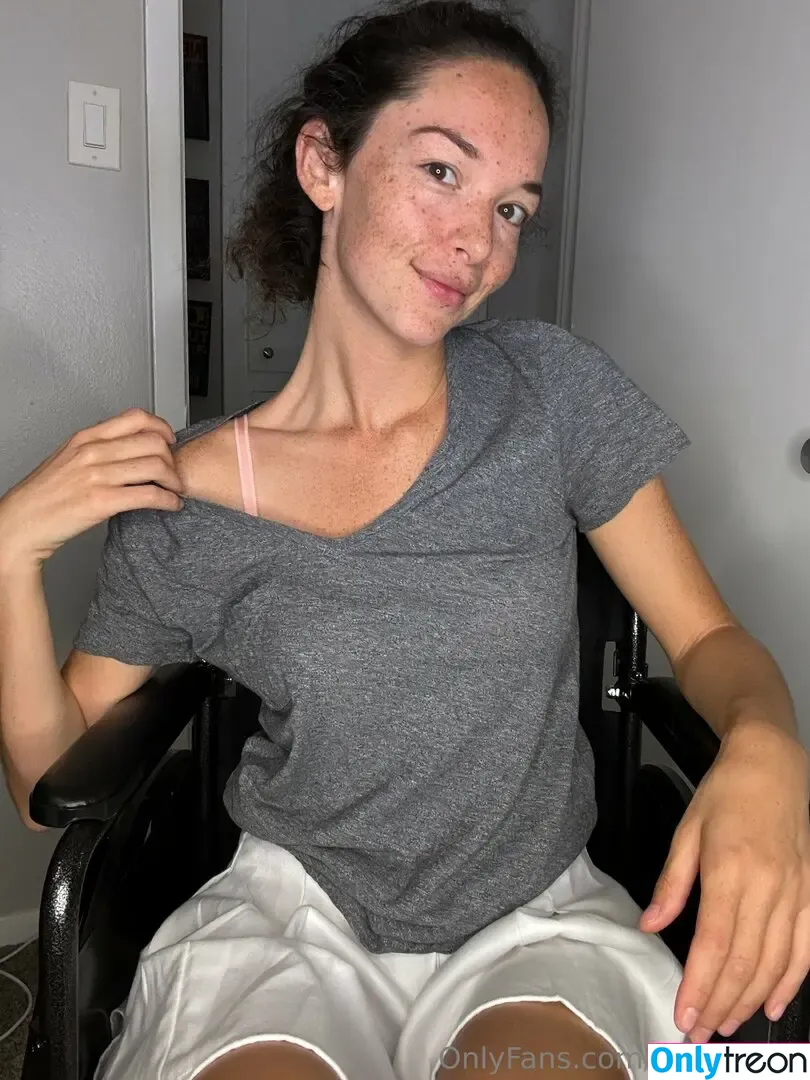 Eva Ziegler nude photo #0005 (evaziegler / xoevaziegler)