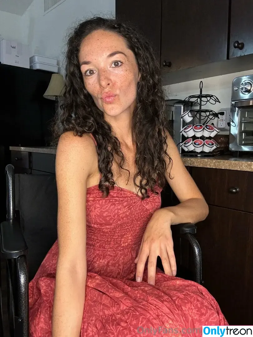 Eva Ziegler nude photo #0008 (evaziegler / xoevaziegler)