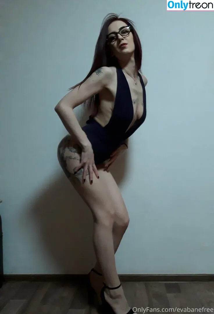 evabanefree голая photo #0051 (evafreeman_)