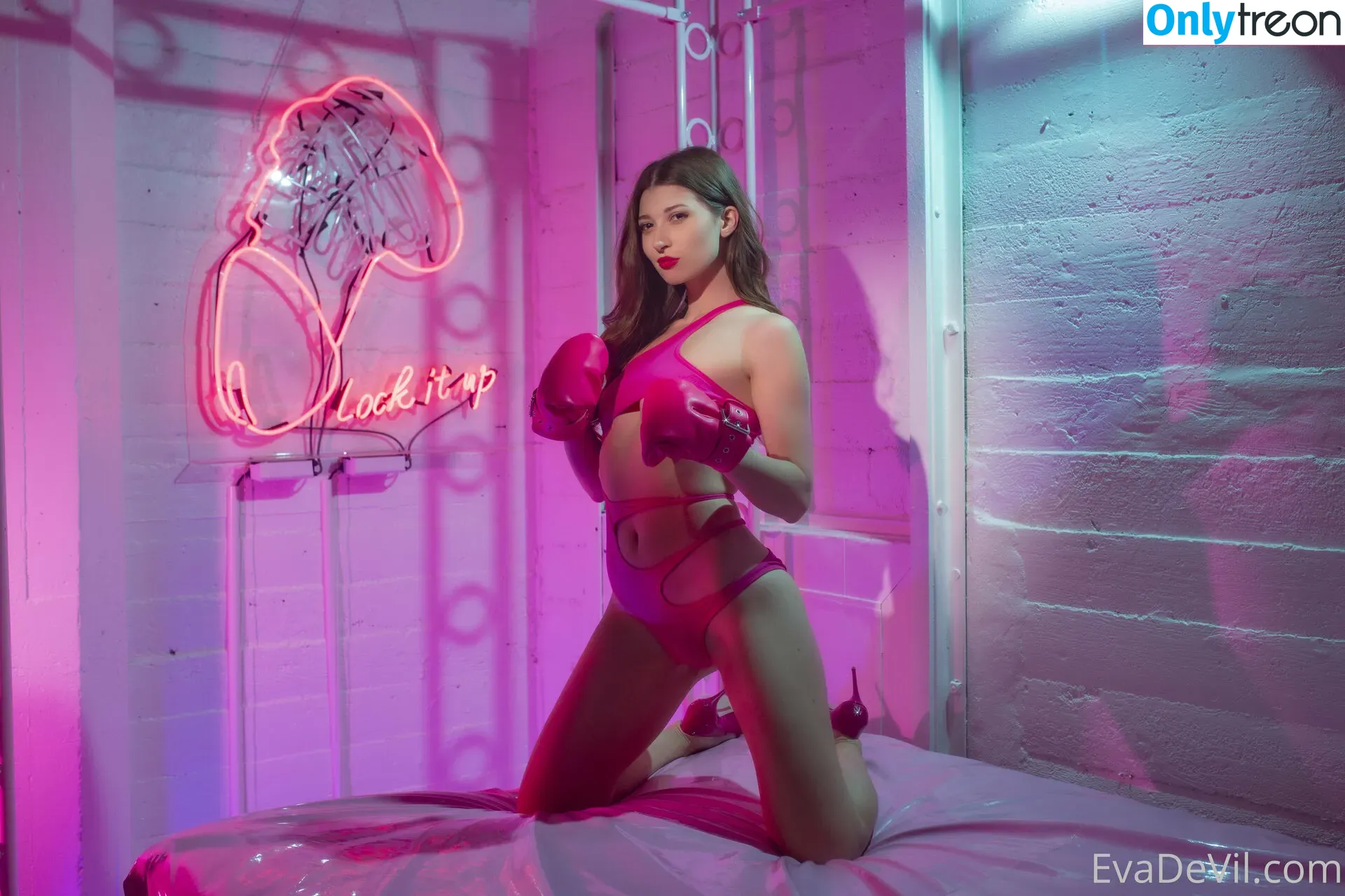 EvaDeVil голая photo #0004 (goddess.evadevil)