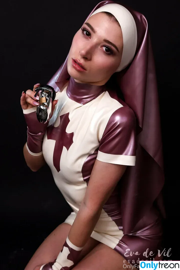 EvaDeVil голая photo #0081 (goddess.evadevil)