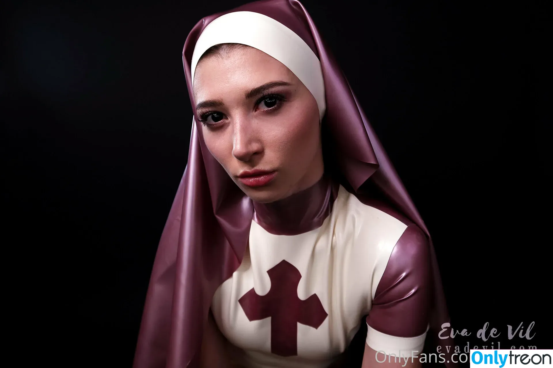 EvaDeVil голая photo #0087 (goddess.evadevil)