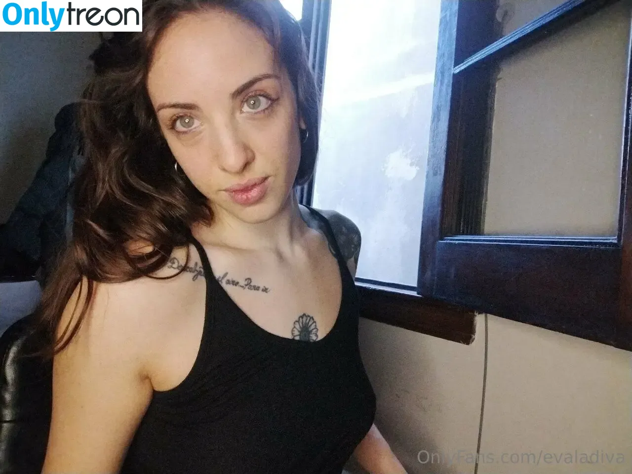 evaladiva голая photo #0037 (evaladiva_1)