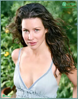 Evangeline Lilly / evangelinelillyofficial / lilyevangeline nude photo #0178