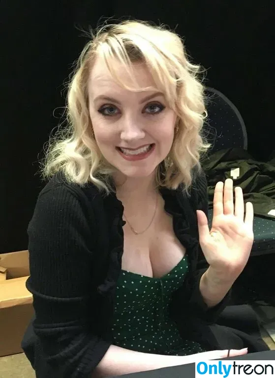 Evanna Lynch голая photo #0149 (Luna Lovegood Reportedly / evannalynch)