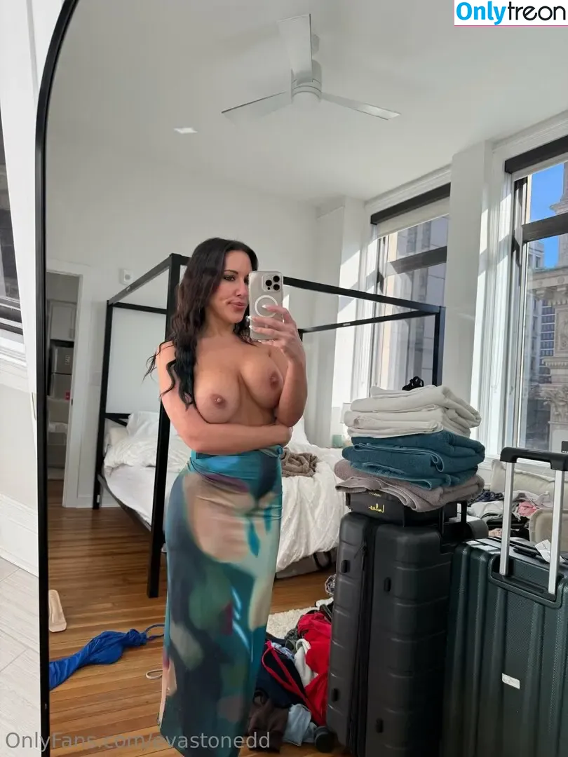evastonedd nude photo #0080 (stoneddeva)