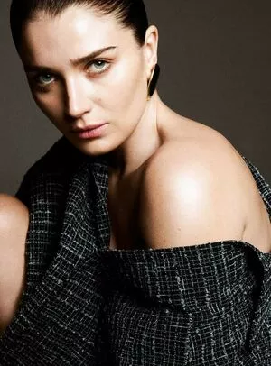 Eve Hewson / evehewson nude photo #0109