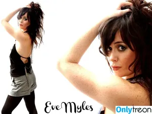 Eve Myles / teamevemyles nude photo #0011