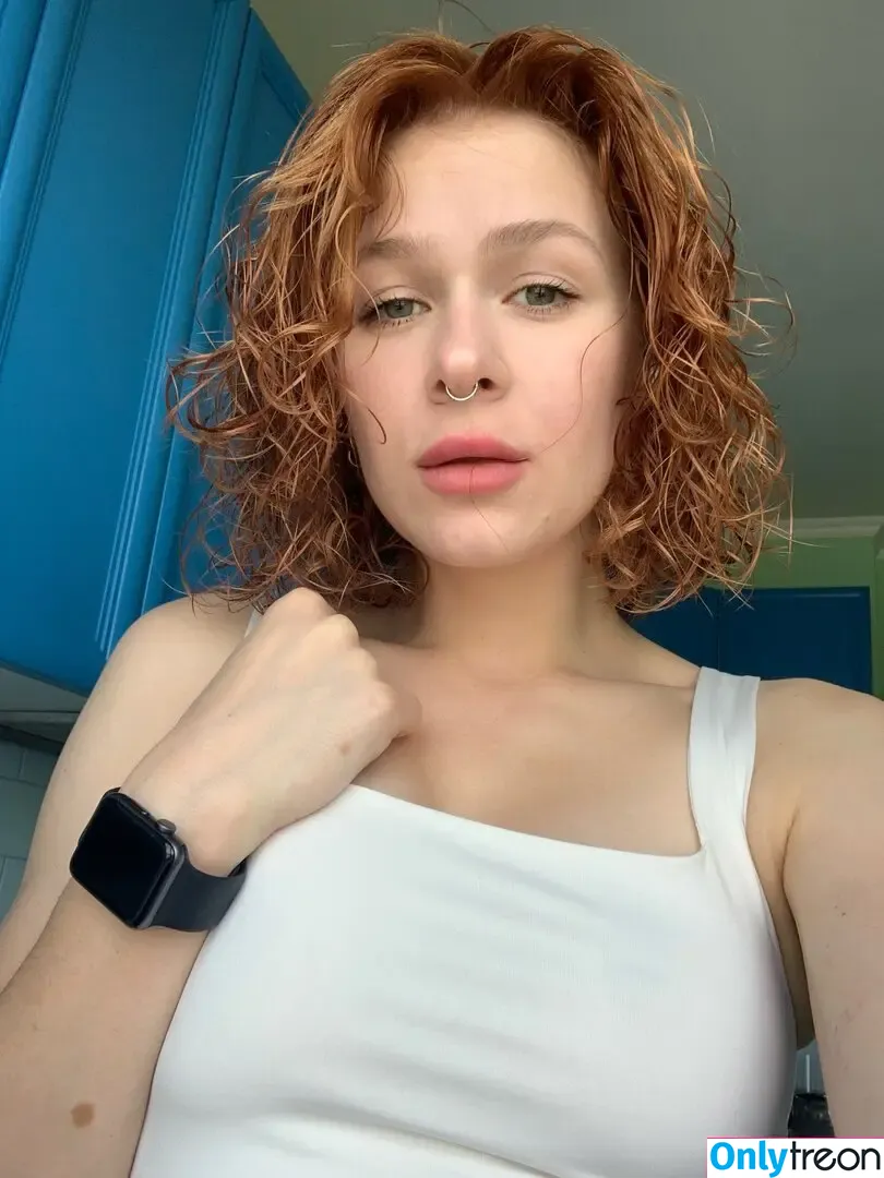 evegibson nude photo #0001 (eveegibson)