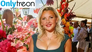 Evelyn Burdecki / evelyn_burdecki / evelynburdecki nude photo #0635