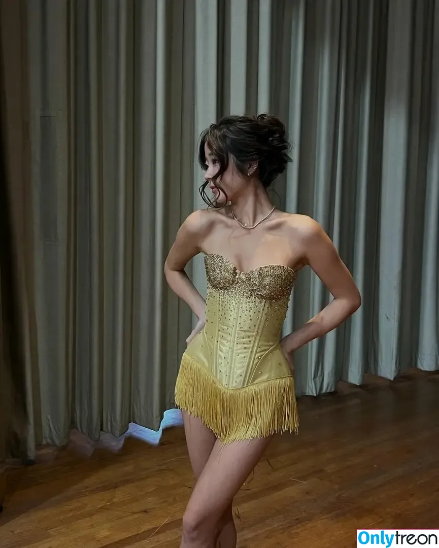 Evelyn Ha голая photo #0114 (eveee9 / hjevelyn)