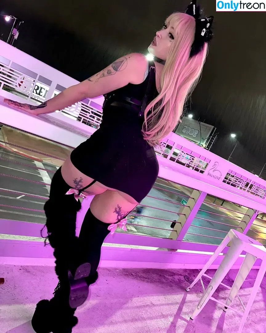 evelynblaze nude photo #0010 (cyberbabyeve)