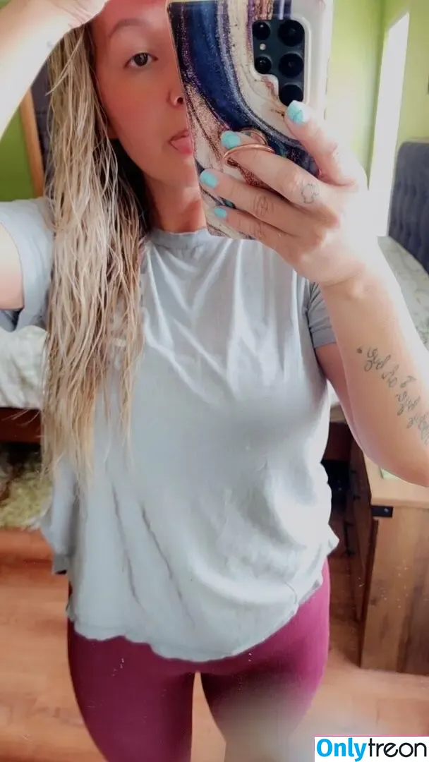 everlymoon nude photo #0094 (everlyluna)