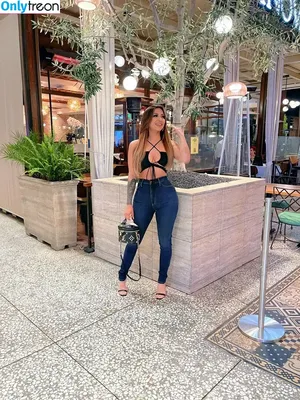 Evettexo nude photo #0017