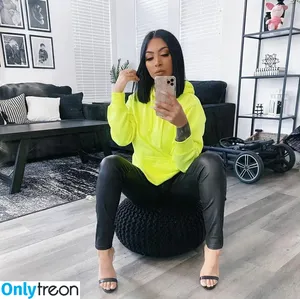 Evettexo nude photo #0034