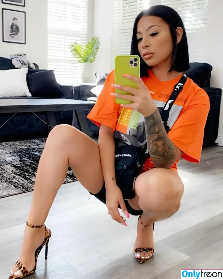Evettexo nude photo #0031 (Evettexo)