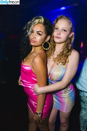 Evie Erikson + Ellie Erikson / evie.erikson / evieerikson nude photo #0133