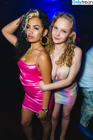 Evie Erikson + Ellie Erikson / evie.erikson / evieerikson nude photo #0135