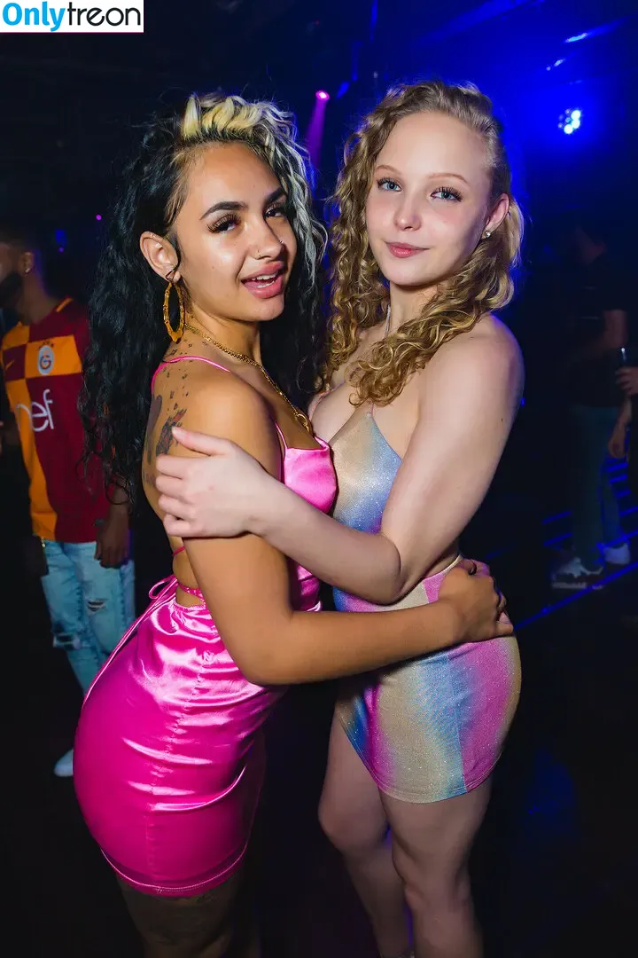 Evie Erikson + Ellie Erikson nude photo #0136 (evie.erikson / evieerikson)