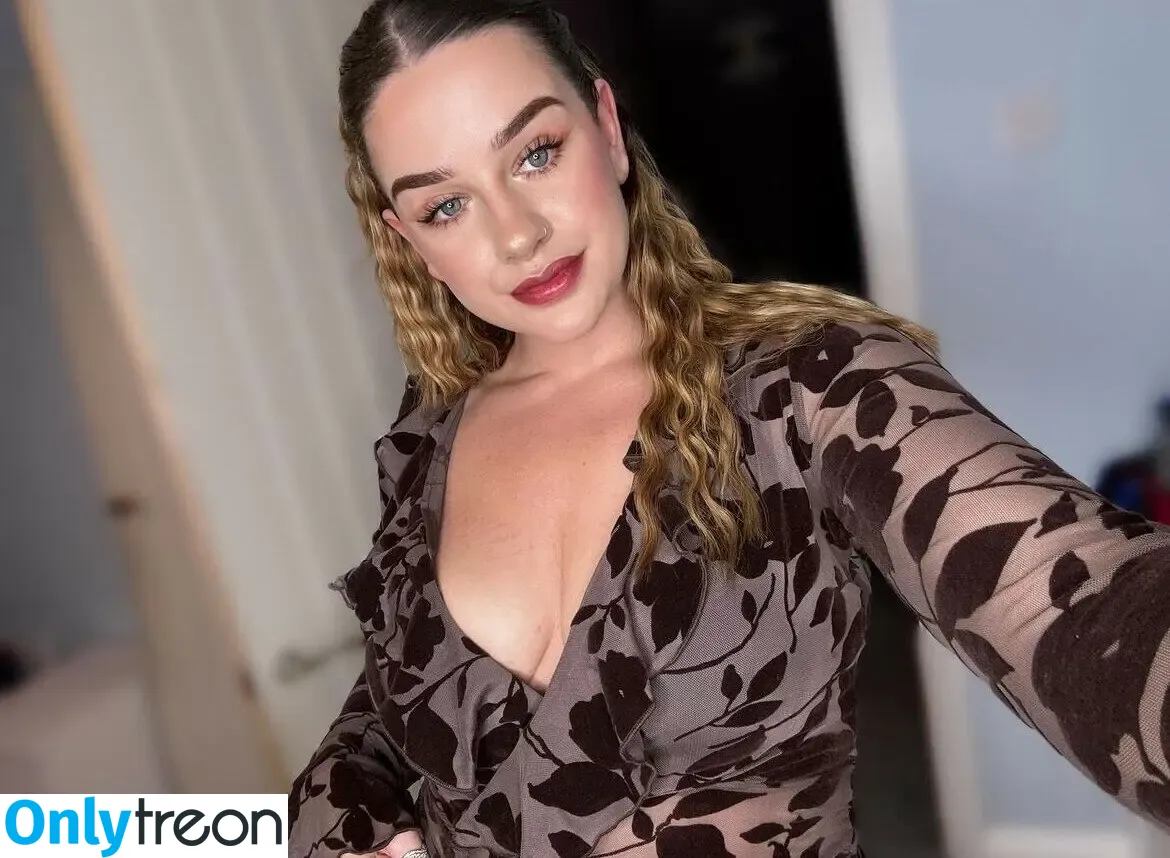 Evie Harper nude photo #0003 (evieharper / evieharper10)
