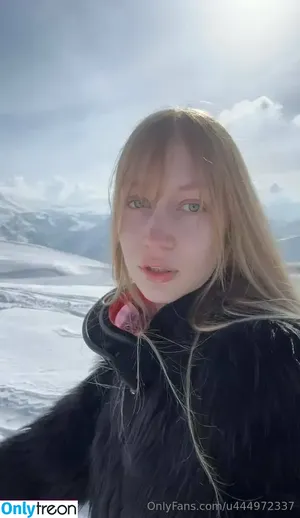 evija_lace / angel_in_tibet / evija.lace / ice_spells фото голая #0003