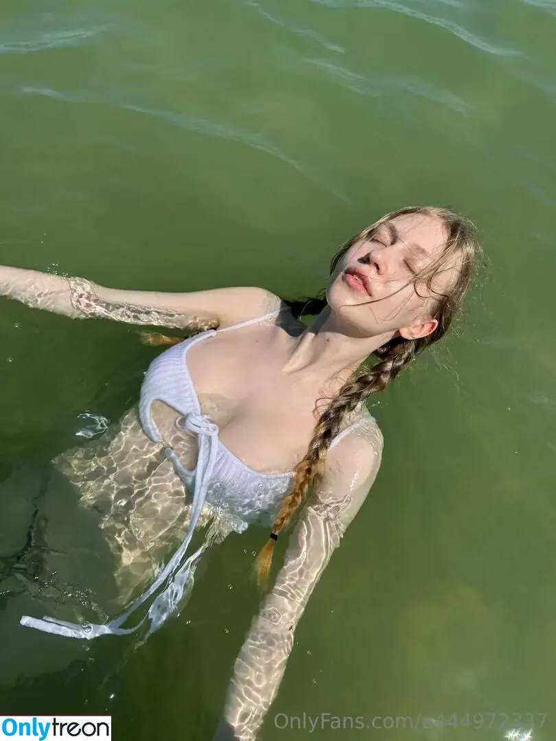 evija_lace nude photo #0001 (angel_in_tibet / evija.lace / ice_spells)