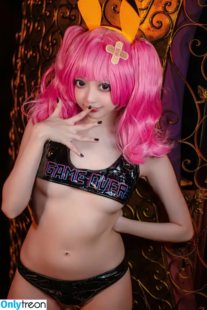 Evil Overlord Gabo nude photo #1130 (GaboVillain / eviloverlord_gabo)