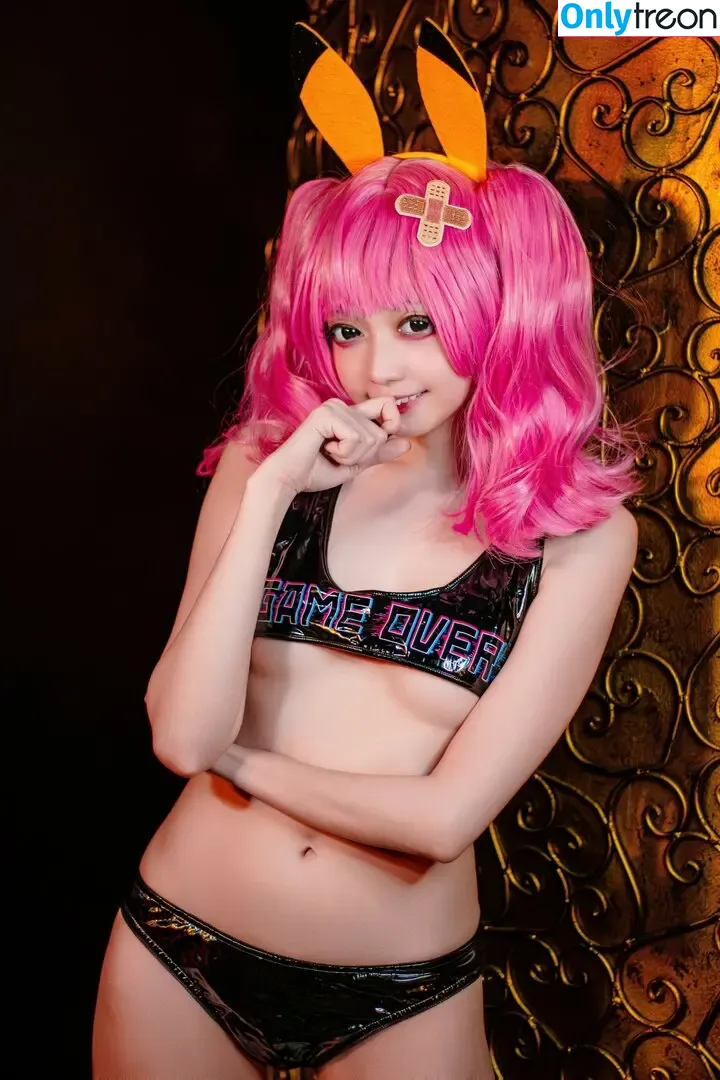 Evil Overlord Gabo nude photo #1137 (GaboVillain / eviloverlord_gabo)