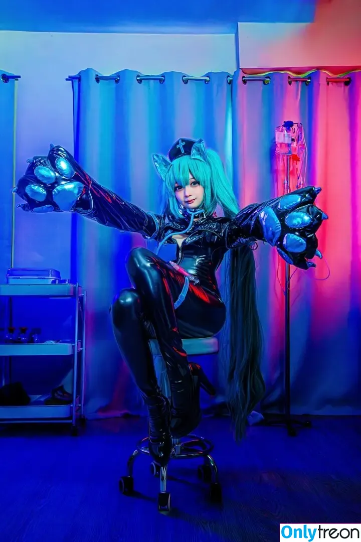 Evil Overlord Gabo nude photo #1327 (GaboVillain / eviloverlord_gabo)