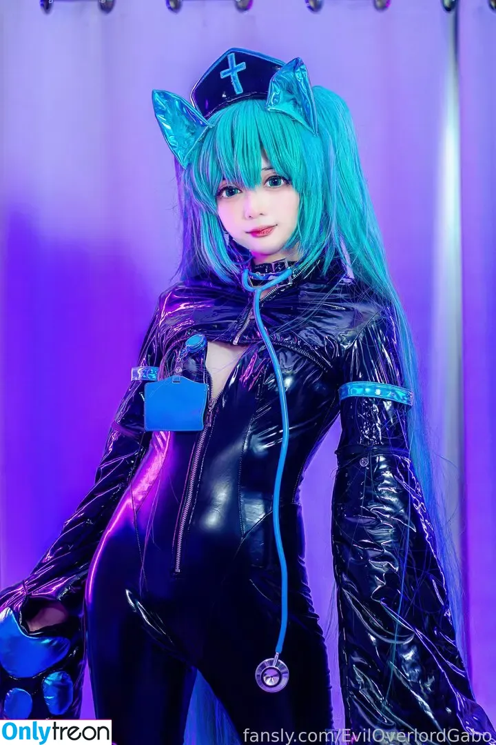 Evil Overlord Gabo nude photo #1463 (GaboVillain / eviloverlord_gabo)