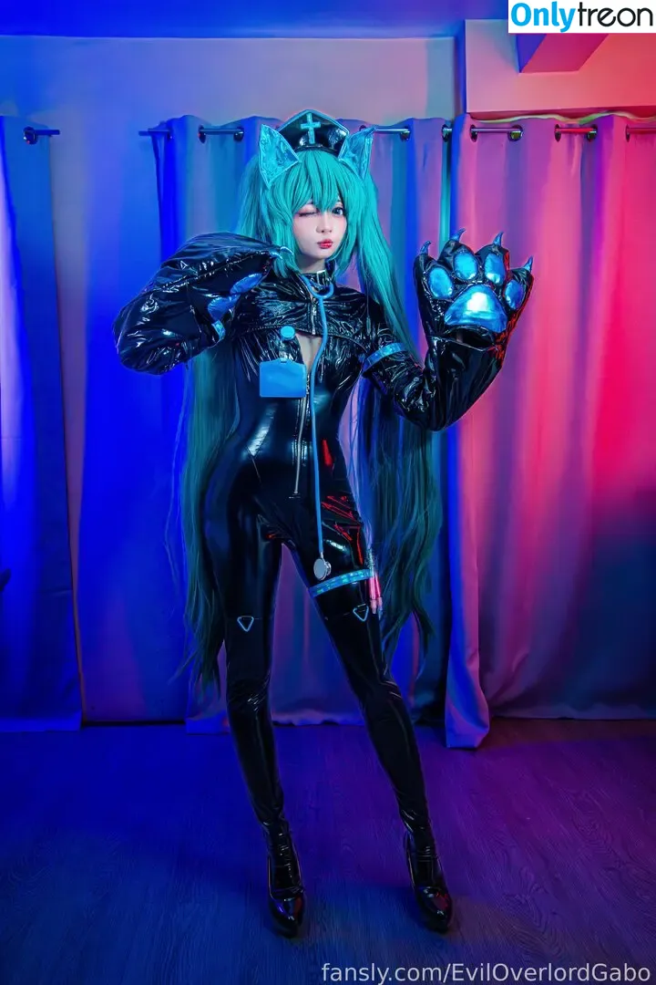 Evil Overlord Gabo nude photo #1479 (GaboVillain / eviloverlord_gabo)