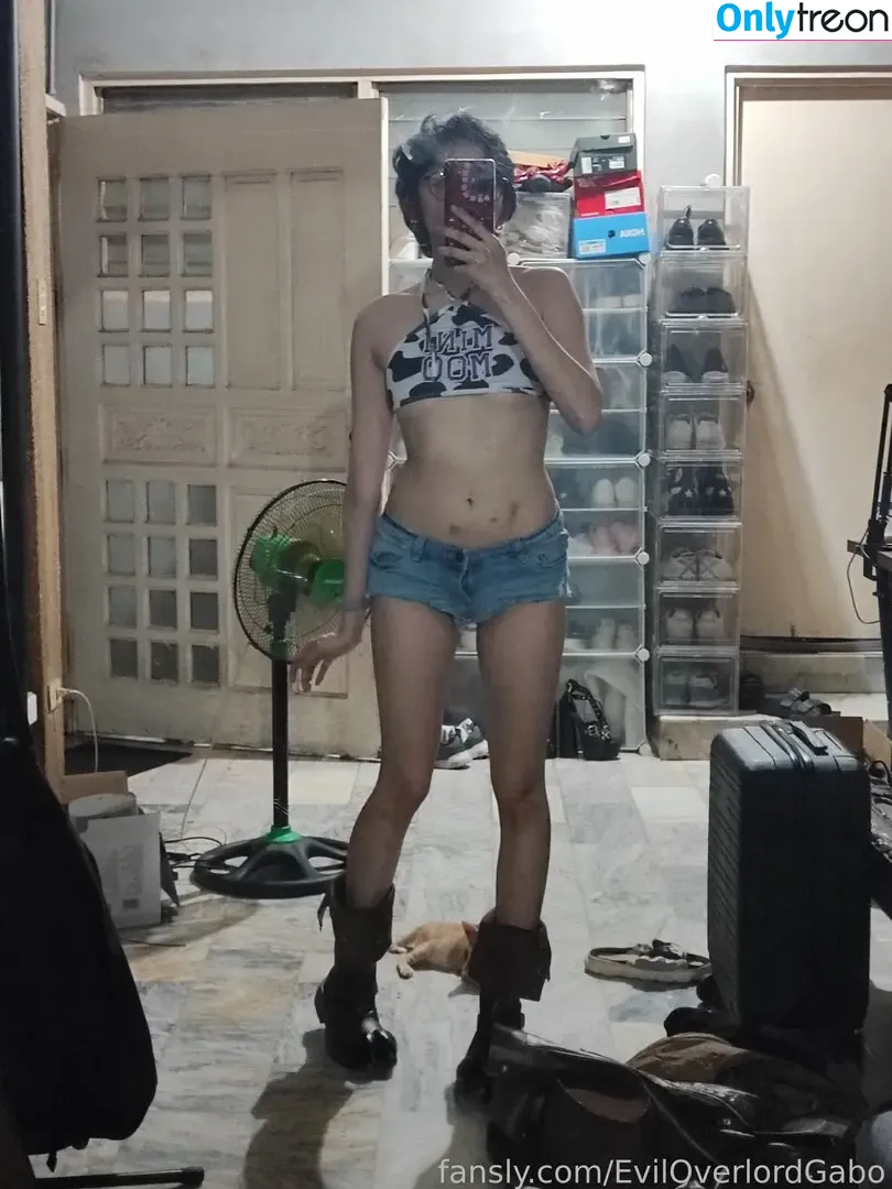 Evil Overlord Gabo nude photo #1496 (GaboVillain / eviloverlord_gabo)
