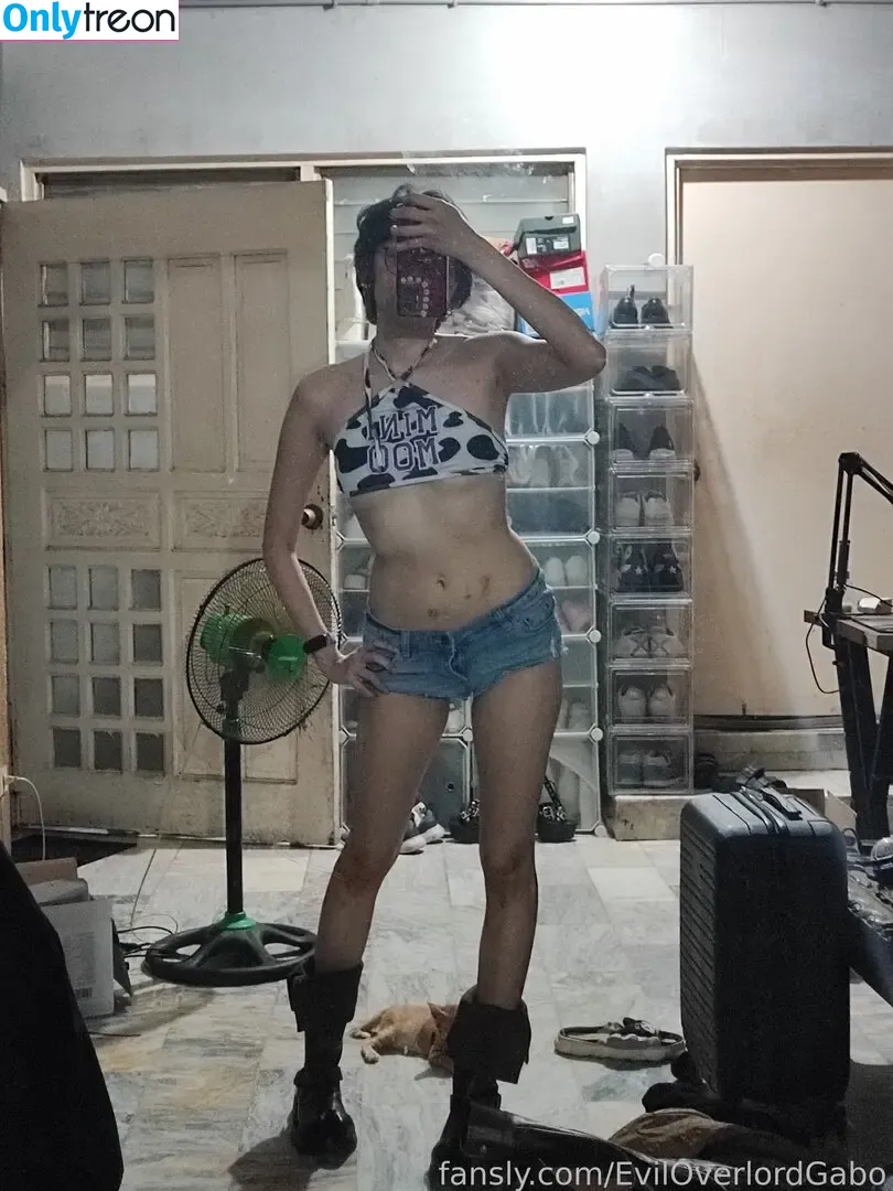 Evil Overlord Gabo nude photo #1497 (GaboVillain / eviloverlord_gabo)