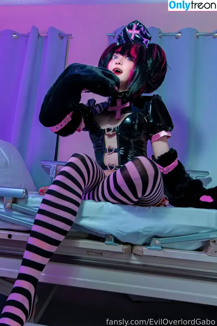 Evil Overlord Gabo nude photo #1683 (GaboVillain / eviloverlord_gabo)